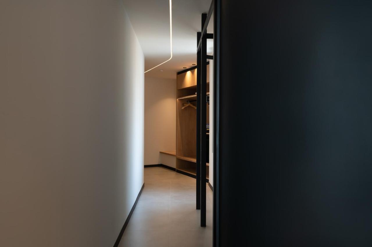 Nema Hotel Athena Bagian luar foto