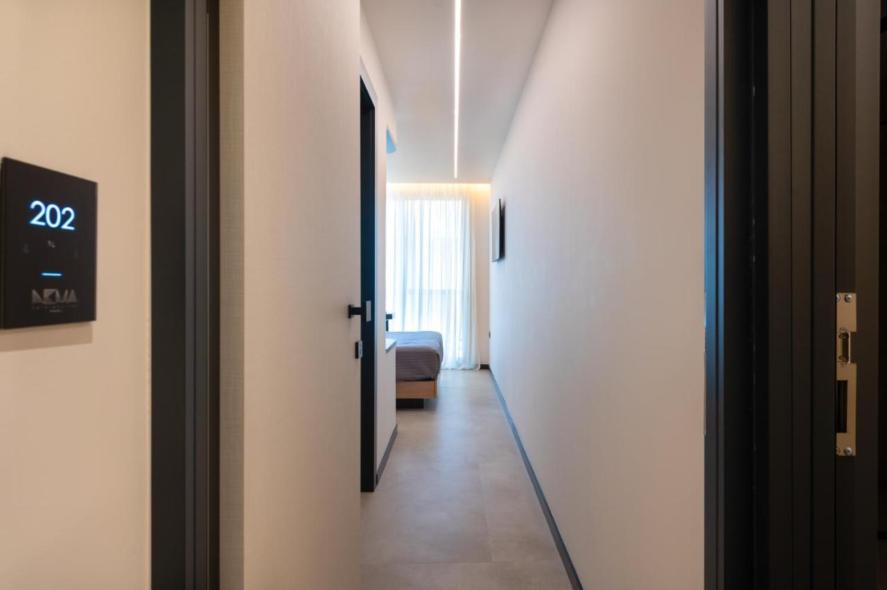 Nema Hotel Athena Bagian luar foto