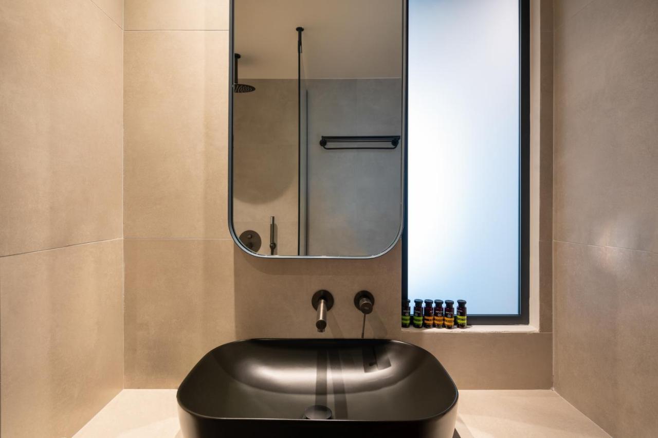Nema Hotel Athena Bagian luar foto